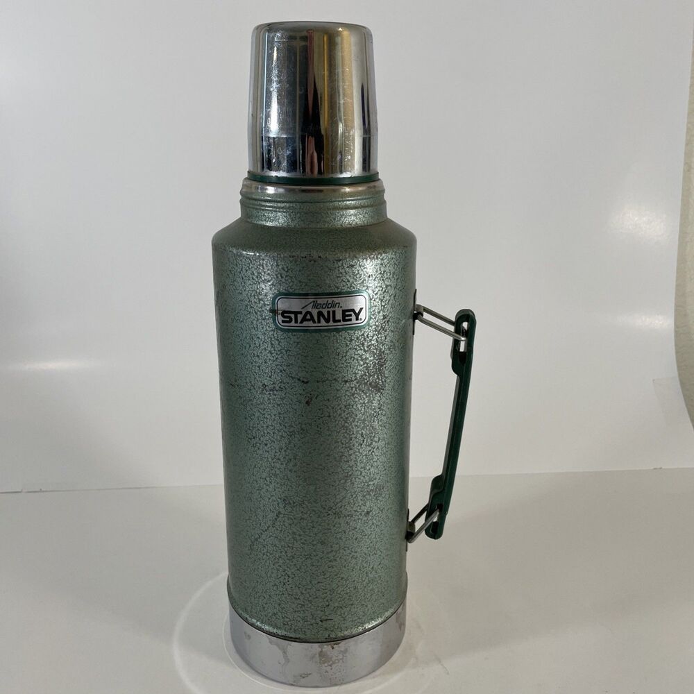Vintage Rare Stanley Aladdin USA Half 1/2 Gallon Thermos A945DH w/Handle